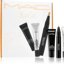 MAC Cosmetics Hit The Bull&apos;s Eye