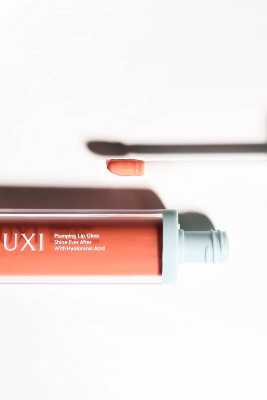 UXI BEAUTY Plumping Lip Gloss – Image 4